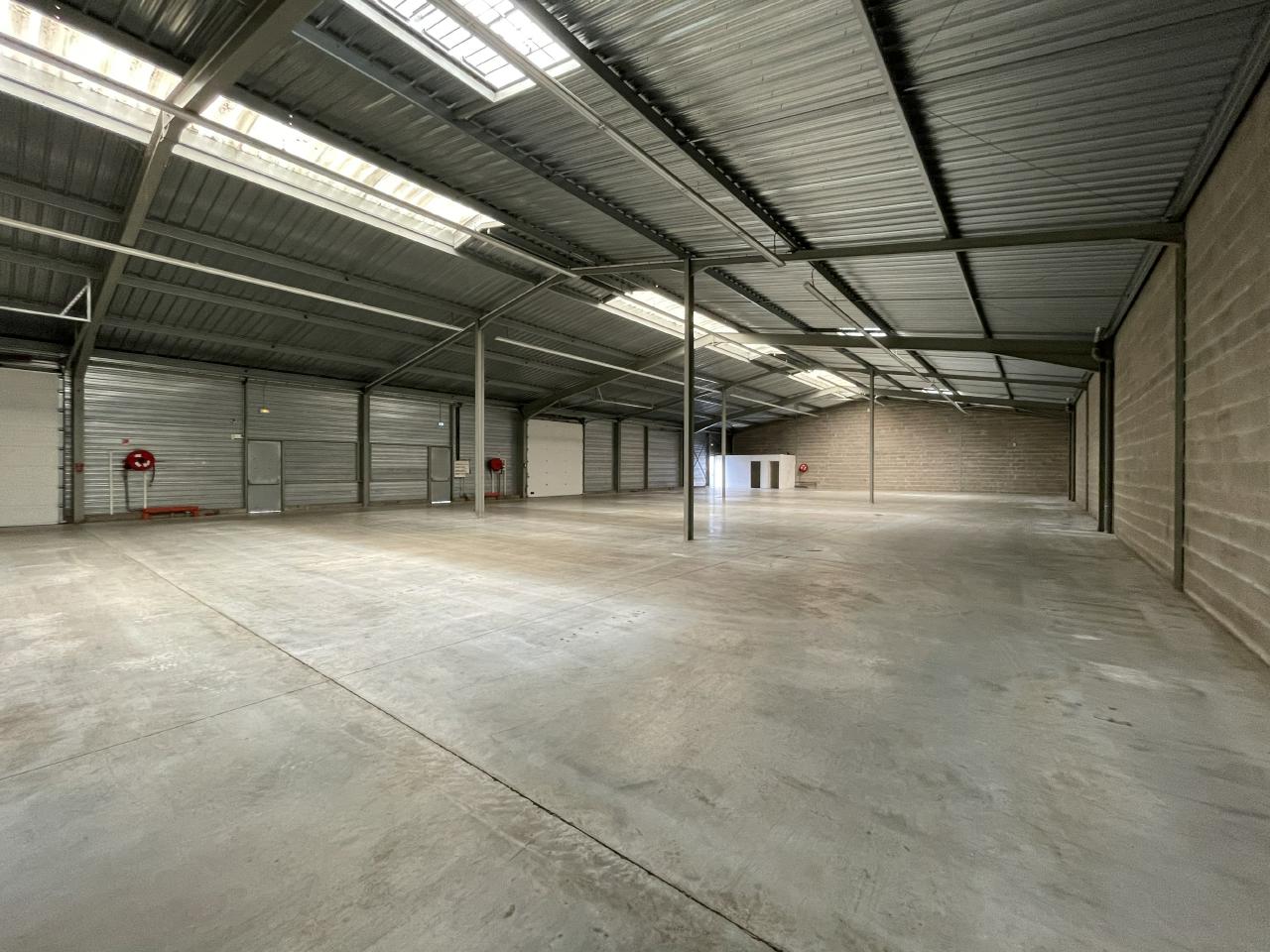 Local d'activité Notre-Dame-d'Oé 1320m² Vente local d'activité Notre-Dame-d'Oé Indre-et-Loire OVACT2422508 4